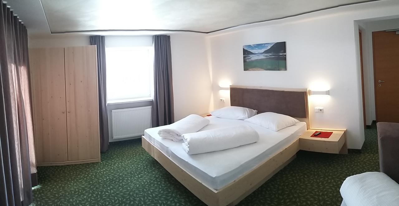 Pension Villa Claudia Augusta Резия Экстерьер фото